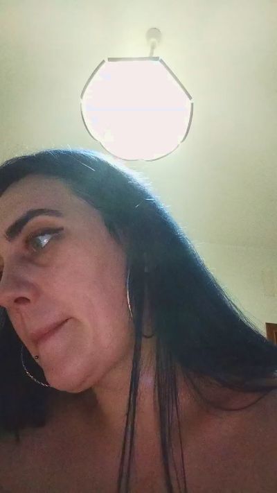 Alessia189412 live cam on Cam4