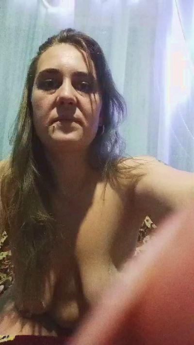Alessia189412 live cam on Cam4