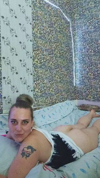 Alessia189412 live cam on Cam4