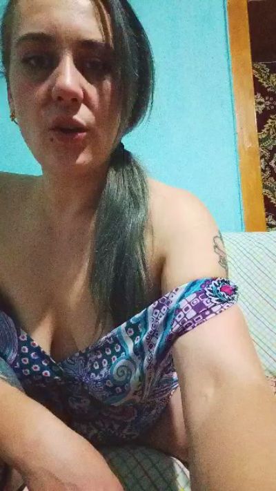 Alessia189412 live cam on Cam4