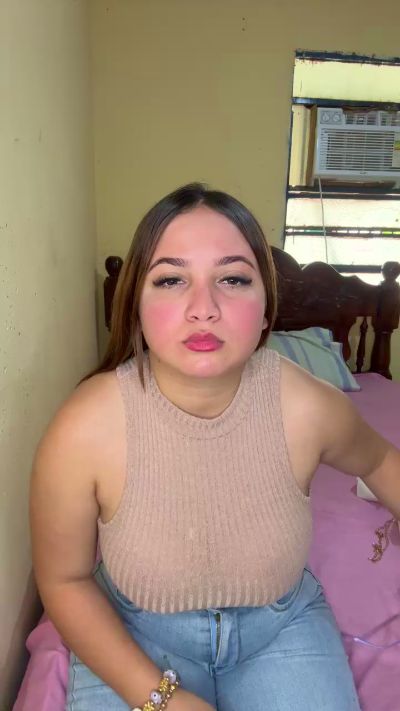 AlessiaFabiola live cam on Cam4