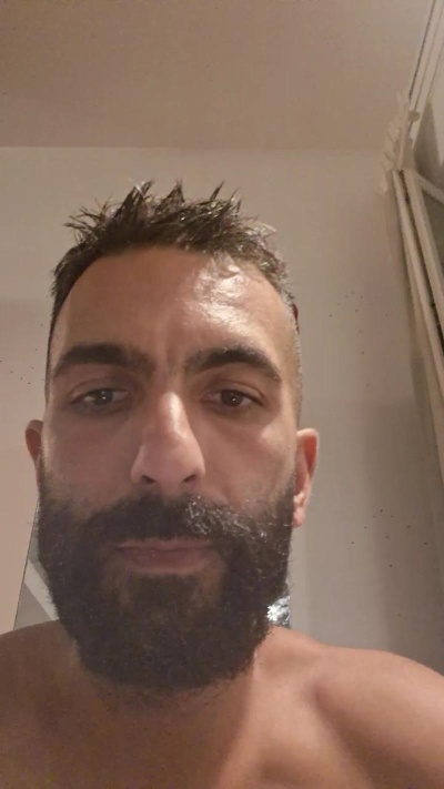 Alessio90italy live cam on Cam4