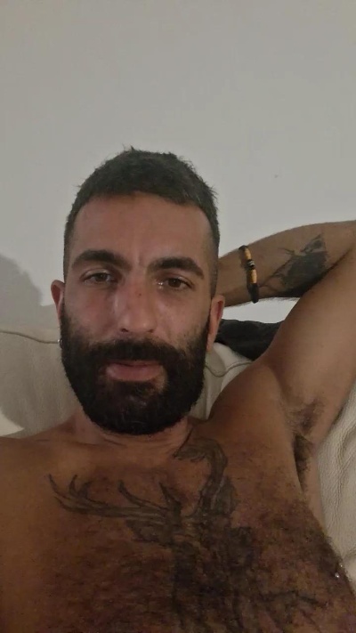 Alessio90italy live cam on Cam4