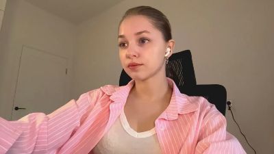 AlethaStewart live cam on Cam4