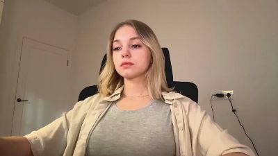 AlethaStewart live cam on Cam4