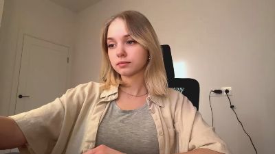 AlethaStewart live cam on Cam4
