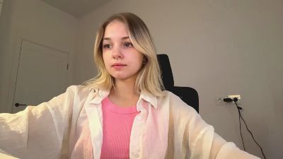 AlethaStewart live cam on Cam4