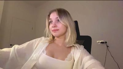 AlethaStewart live cam on Cam4
