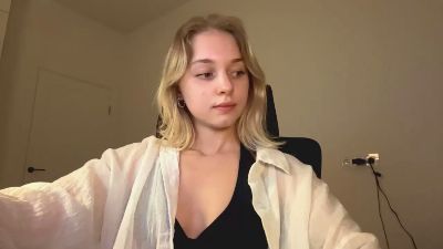 AlethaStewart live cam on Cam4