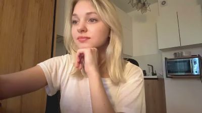 AlethaStewart live cam on Cam4