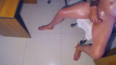AlexKeesi live cam on Cam4
