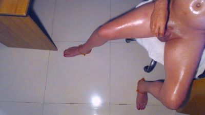AlexKeesi live cam on Cam4
