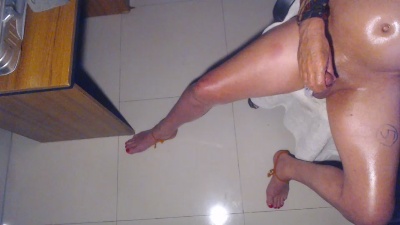 AlexKeesi live cam on Cam4