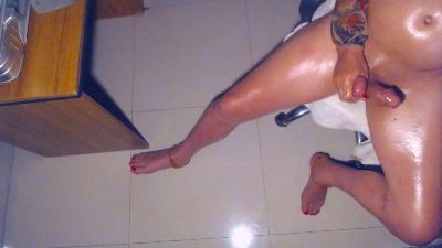 AlexKeesi live cam on Cam4