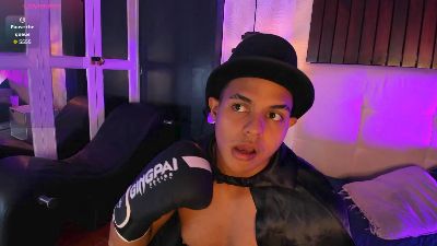 Alex_Kriz live cam on Cam4