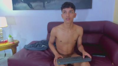 Alex_xxx69 live cam on Cam4