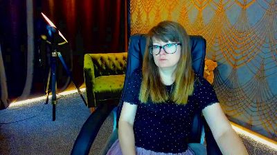AlexaAmour live cam on Cam4