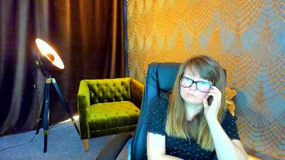AlexaAmour live cam on Cam4