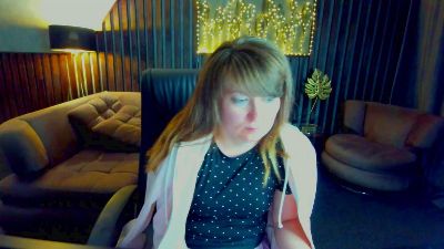 AlexaAmour live cam on Cam4