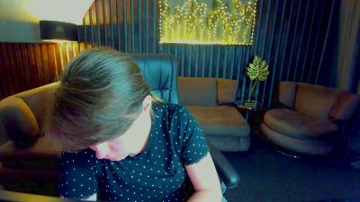 AlexaAmour live cam on Cam4