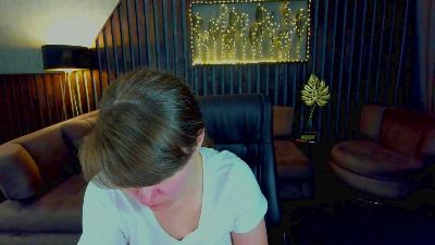 AlexaAmour live cam on Cam4
