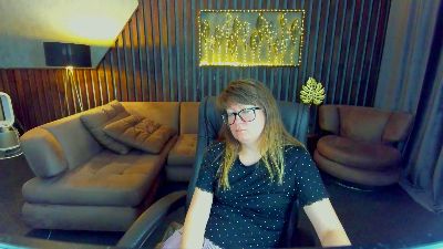 AlexaAmour live cam on Cam4