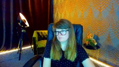 AlexaAmour live cam on Cam4