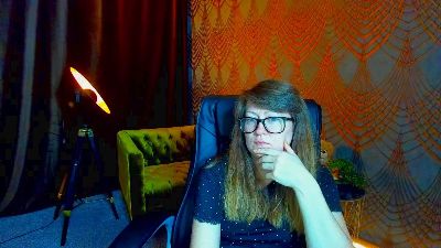AlexaAmour live cam on Cam4