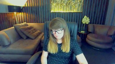 AlexaAmour live cam on Cam4
