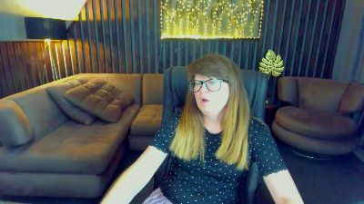 AlexaAmour live cam on Cam4