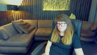 AlexaAmour live cam on Cam4