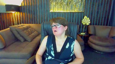 AlexaAmour live cam on Cam4