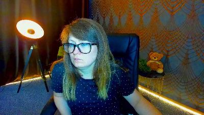 AlexaAmour live cam on Cam4