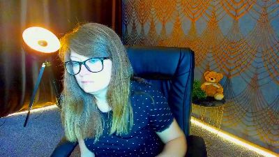 AlexaAmour live cam on Cam4