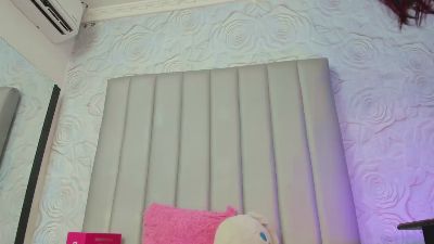 AlexaFoxy18 live cam on Cam4