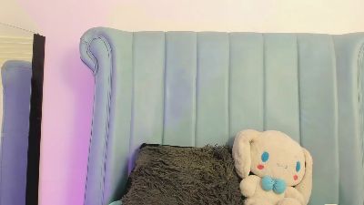 AlexaFoxy18 live cam on Cam4