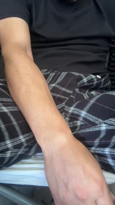 Alexanderz5 live cam on Cam4