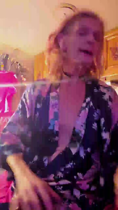 Alexandra1969 live cam on Cam4