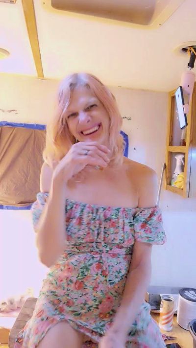 Alexandra1969 live cam on Cam4