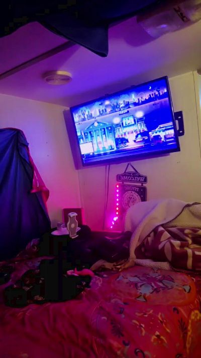 Alexandra1969 live cam on Cam4