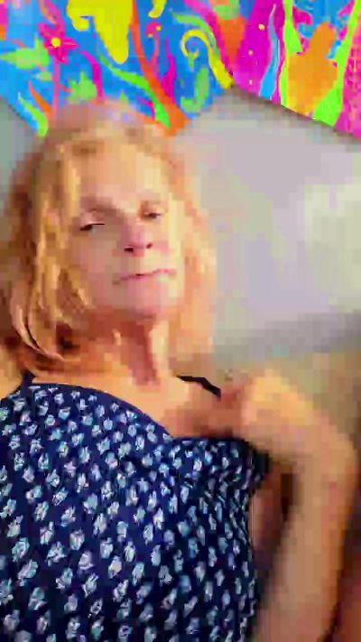 Alexandra1969 live cam on Cam4