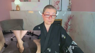 AlexandraKind live cam on Cam4