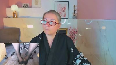 AlexandraKind live cam on Cam4