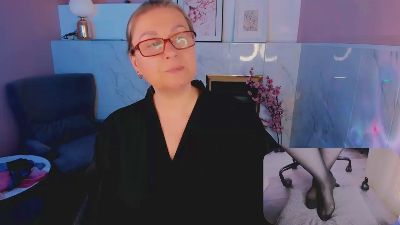 AlexandraKind live cam on Cam4