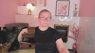 AlexandraKind live cam on Cam4