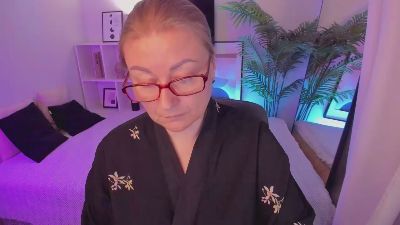 AlexandraKind live cam on Cam4