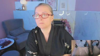 AlexandraKind live cam on Cam4