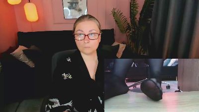 AlexandraKind live cam on Cam4