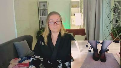 AlexandraKind live cam on Cam4