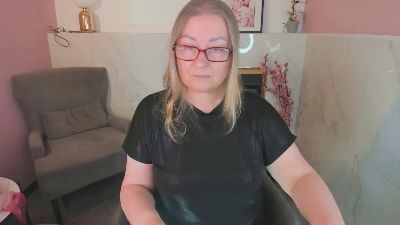 AlexandraKind live cam on Cam4